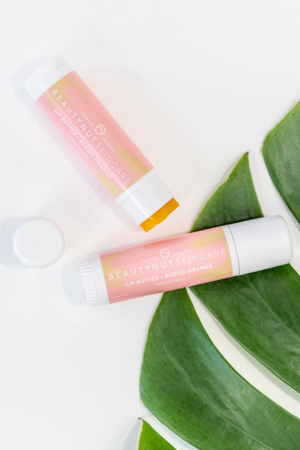 This juicy lip balm contains 100% all-natural ingredients to restore, protect and hydrate your lips. A must-have for the cold, dry winter season! 